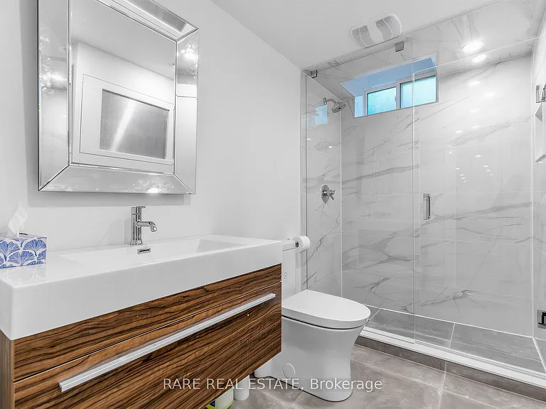 2 Leander Ct #LOWER — Photo 20