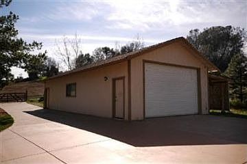 4th image of 4132 Lakeview Dr