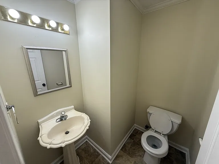 10011 Woodland Pine Cv W — Photo 16