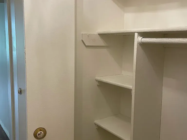 324 Pearl St #4C — Photo 7