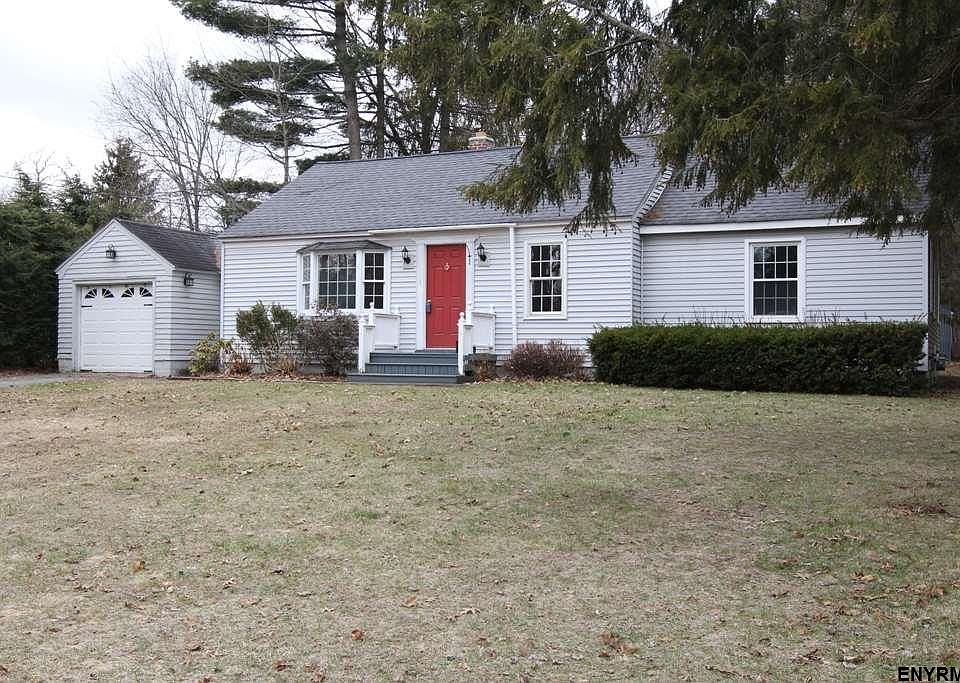 1st image of 1 Woodside Dr