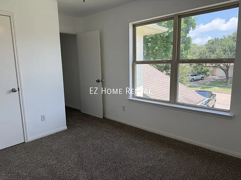 12431 Westwold Dr — Photo 24