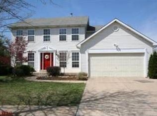 1009 Dougherty Lake Estates Dr, Saint Louis, MO 63122