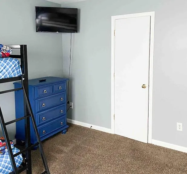 458 Vernon Pl — Photo 14