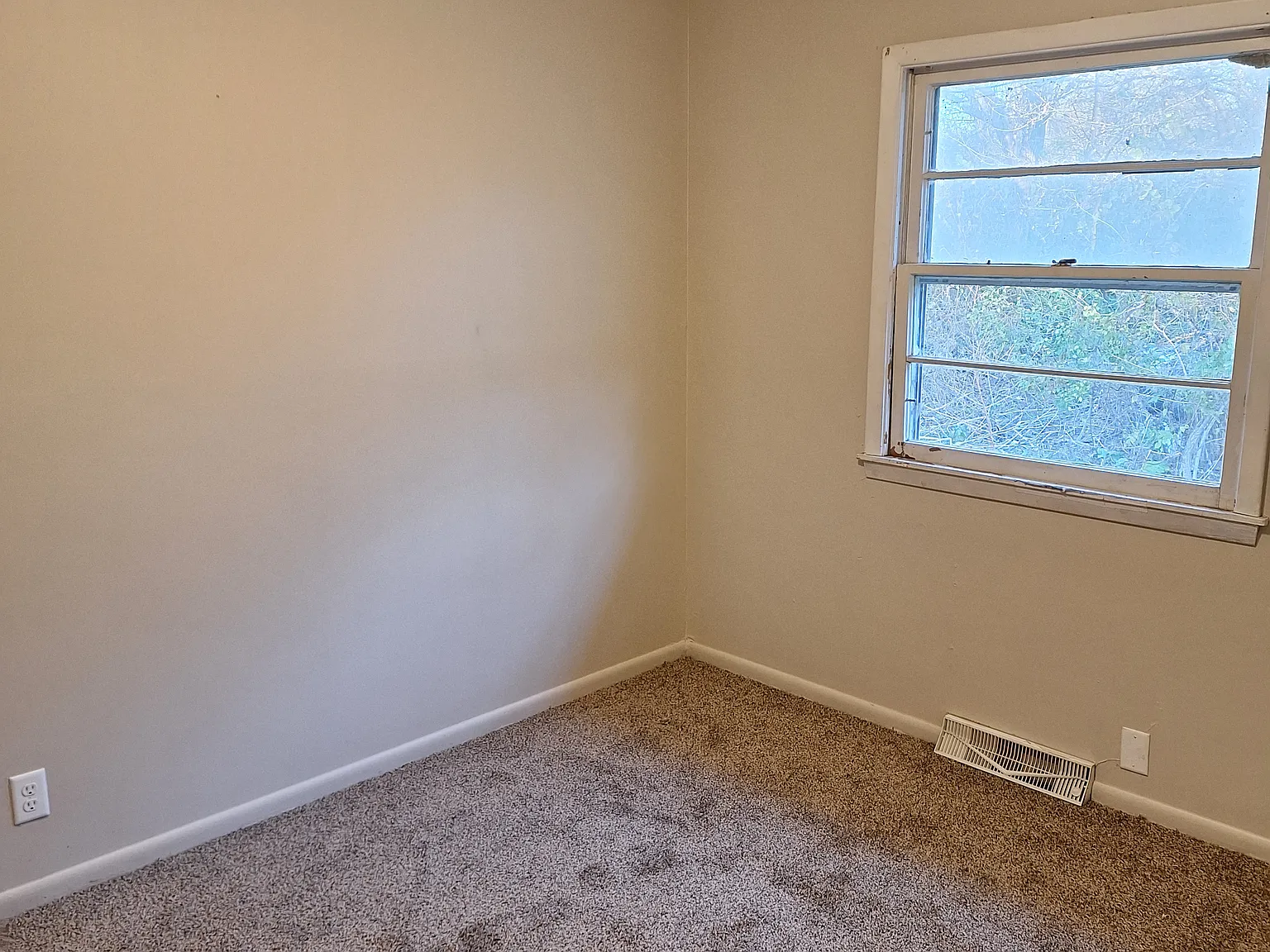 Valley View Dr, Council Bluffs — Photo 3