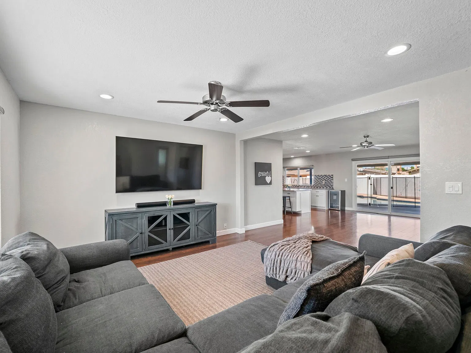 4 bed, 1790 sqft, $3,500 — Photo 3