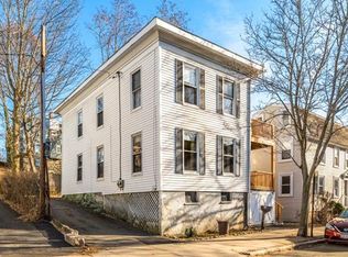 23 Pleasant St, Beverly, MA 01915