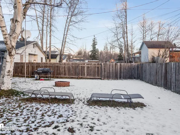 3855 Randolph St, Anchorage, AK 99508