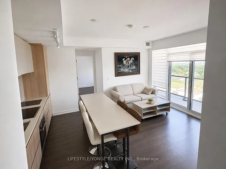 7950 Bathurst St #B-2403 — Photo 1