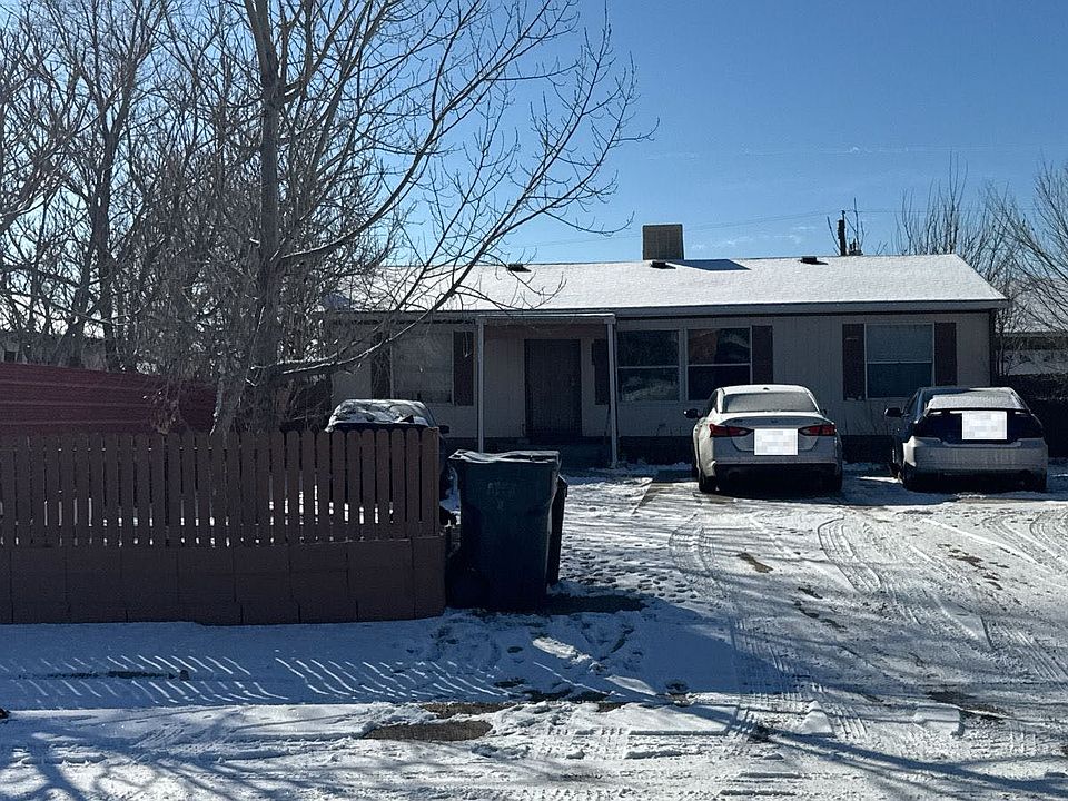 1st image of 1528 E Ash St
