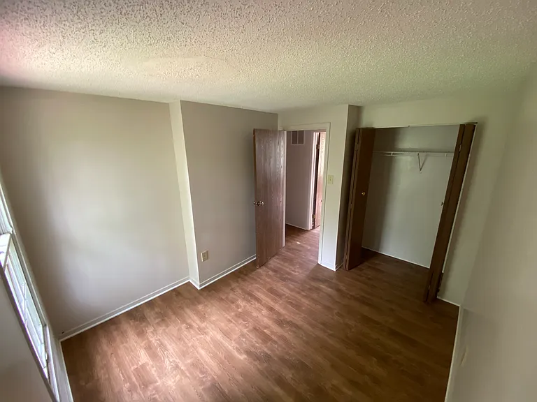 18 Lakeview Heights Dr — Photo 6