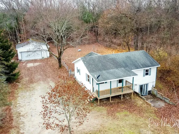 921 Holton Whitehall Rd, Whitehall, MI 49461