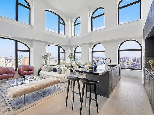 130 William St #50A, New York, NY 10038