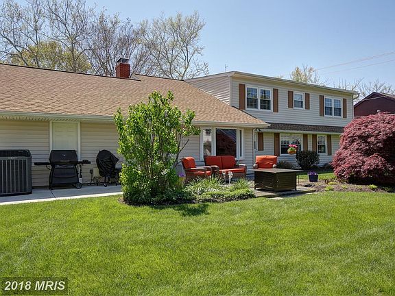 3rd image of 12408 Stretton Ln