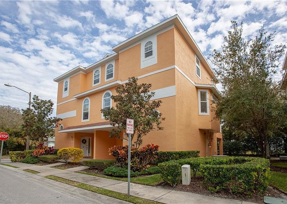 1st image of 409 Bayou Village Dr