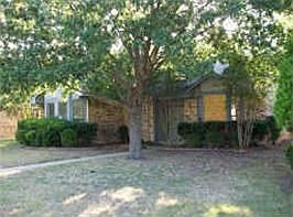 1st image of 2605 Phillips Dr