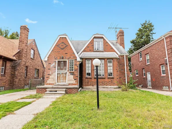 17353 Snowden St, Detroit, MI 48235