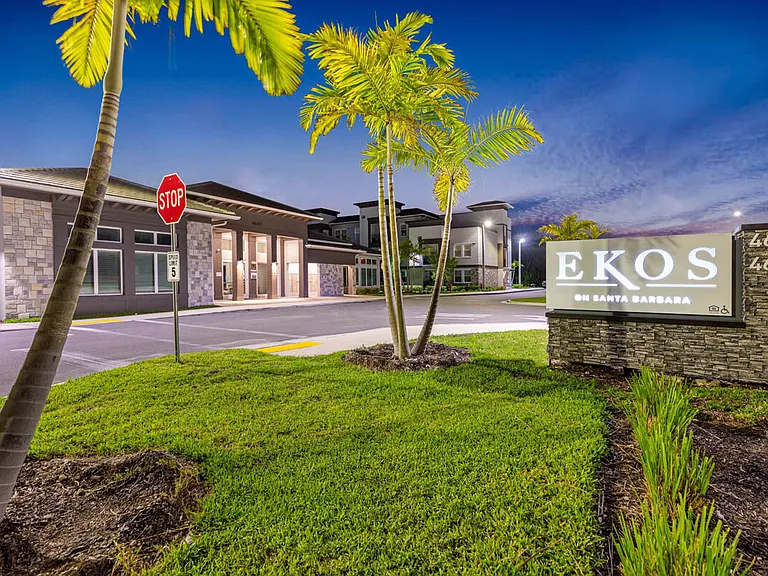 Ekos Santa Barbara — Photo 14