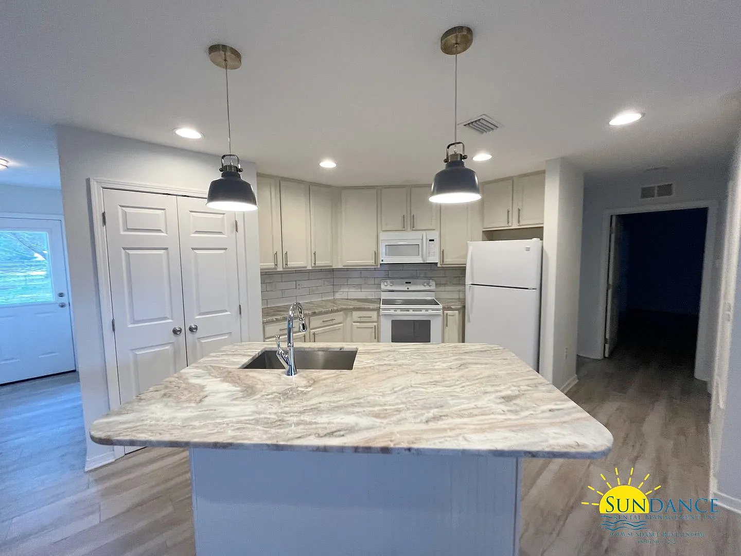 Beautiful home in the heart of Niceville! — Photo 3