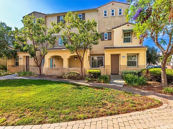2nd image of 44972 Bellflower Ln