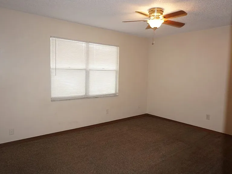 5672 Bryner Dr — Photo 9