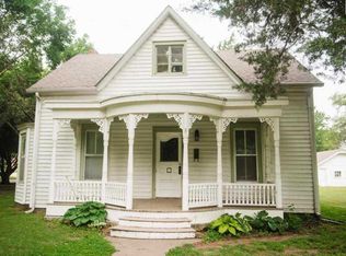 423 Main St, Halstead, KS 67056