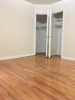 Rented by New York Residence | media 29