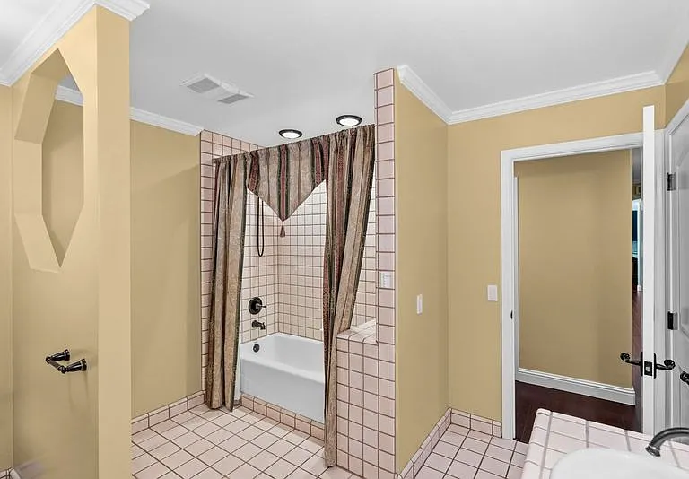 8 Shepherds Pl — Photo 26