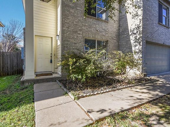 2nd image of 2615 Glen Field Dr