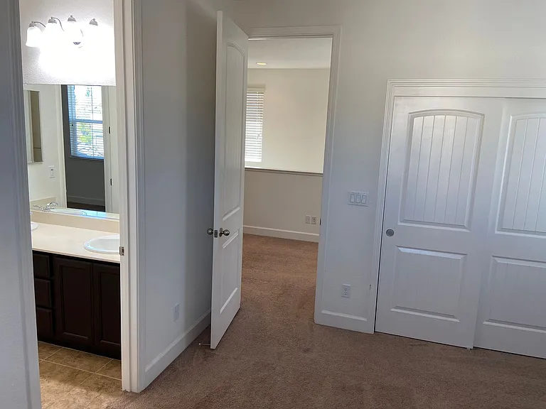 907 Blossom Rock Ln — Photo 19