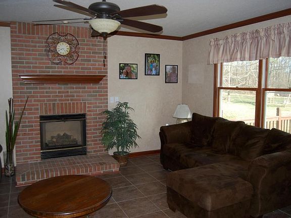5th image of 2257 Rainbow Dr