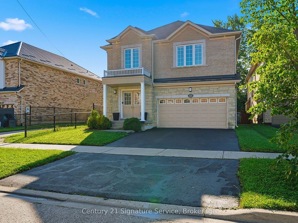 1st image of 322 Comiskey Cres