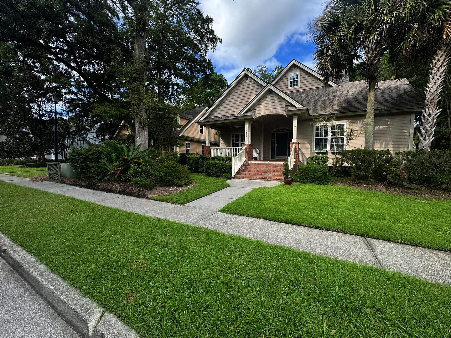 Charleston Charm Meets Modern Comfort in West Ashley — Photo 1