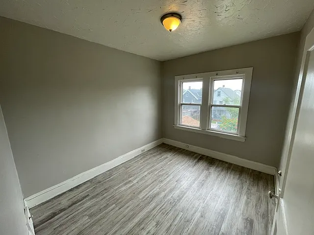 10806 Fidelity Ave #UP — Photo 13