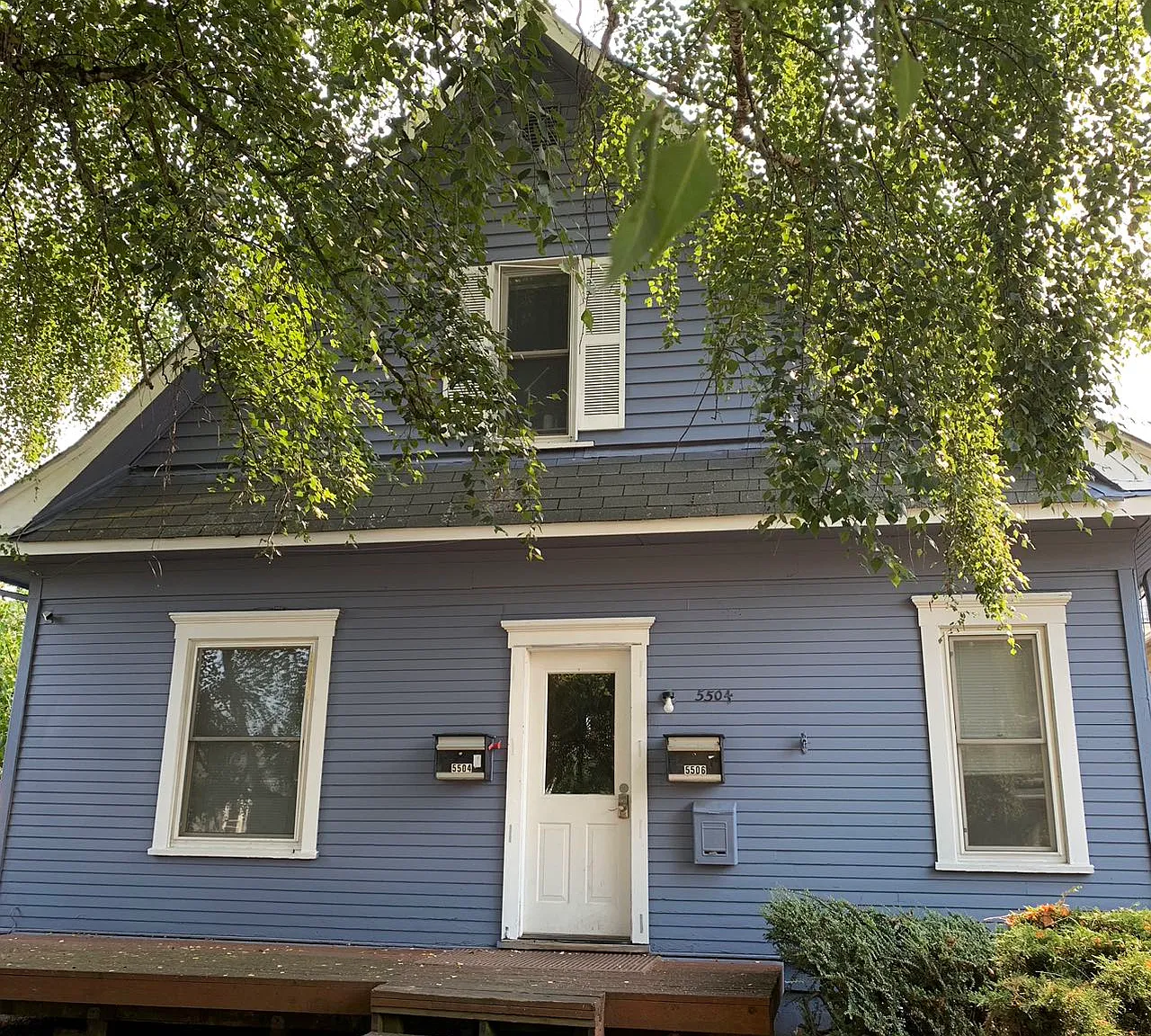 8 bed, 2600 sqft, $750 — Photo 1