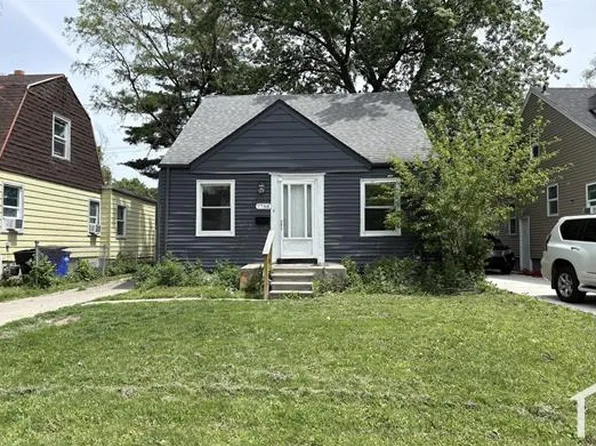 7788 Faust Ave, Detroit, MI 48228