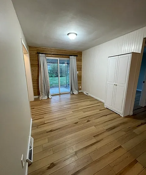 213 Columbus Dr — Photo 9