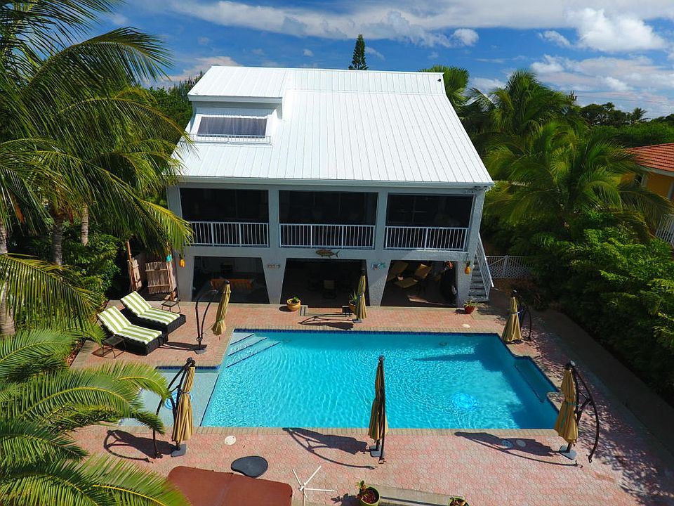 2nd image of 124 Bimini Dr