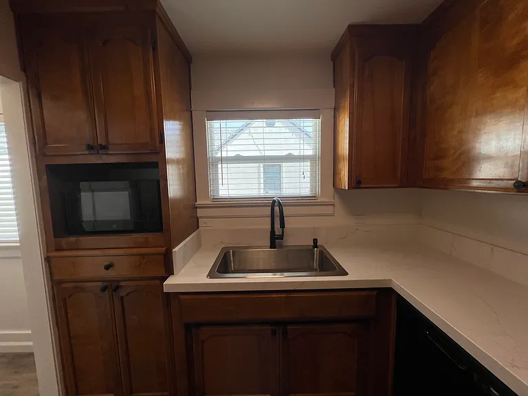 1443 Parker Ave — Photo 13
