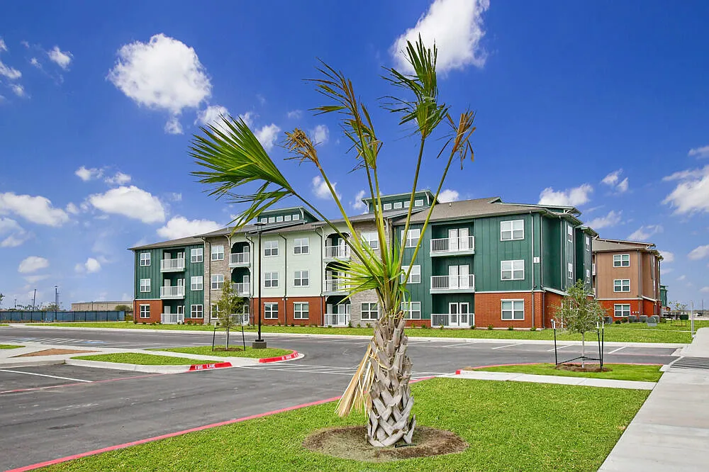 Primrose Village Apartments — Photo 3