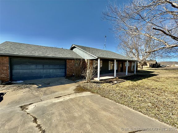 2nd image of 20872 S Carefree Dr