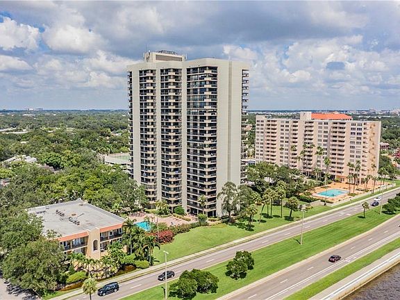 2nd image of 2413 Bayshore Blvd Unit 306