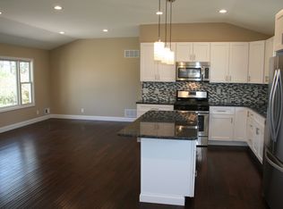 18 Oakland Rd, Jamesburg, NJ 08831