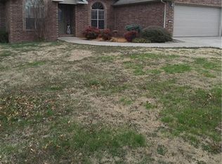 156 W Whitney Ln, Farmington, AR 72730