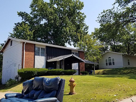 3rd image of 12405 Leigh Ln