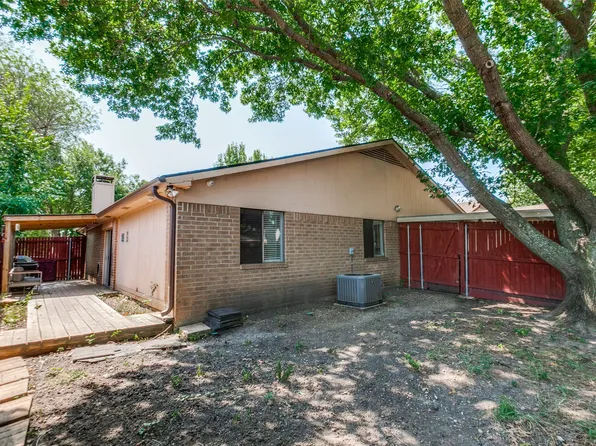 1305 Blanco Ln, Garland, TX 75040