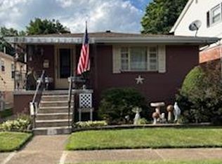 38 Fairfax Ave, Wheeling, WV 26003