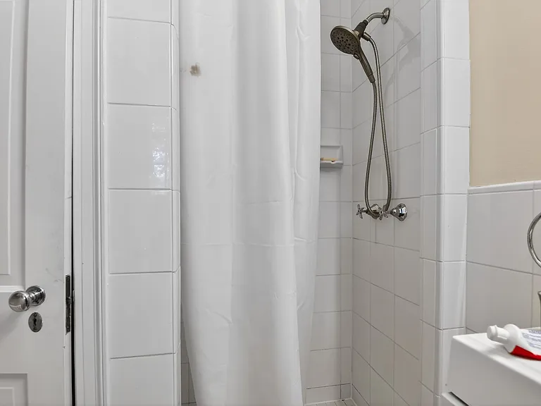 4825 Butterworth Pl NW — Photo 23