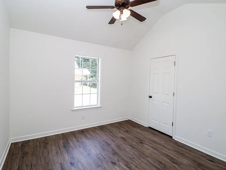 10 County Road 3076 — Photo 15