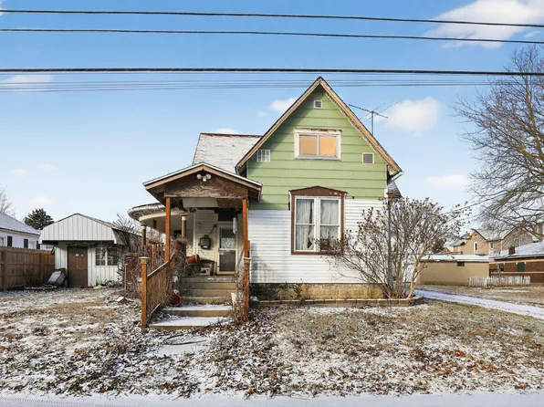 313 S Division St, Flora, IN 46929